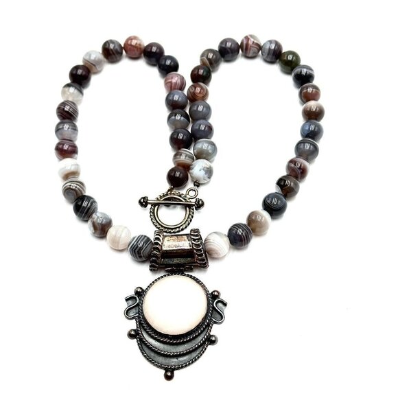 Mexico CII Striped Agate Sterling Silver Pendant 18 Inch Necklace - Picture 3 of 4